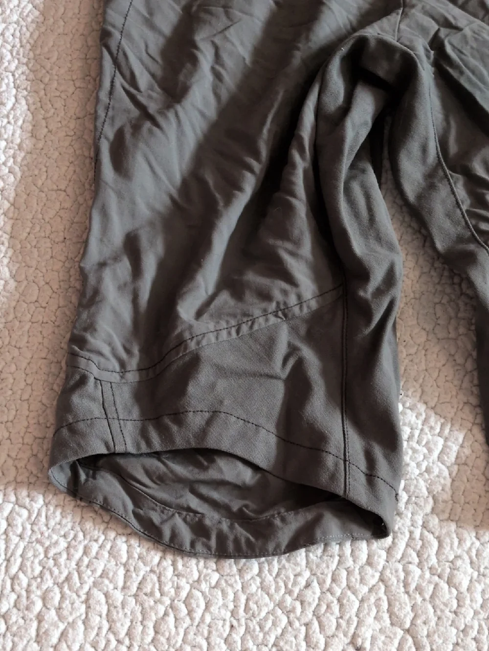 Spyder lace-up cropped capri military green shorts Gorpcore Hiking Athletic